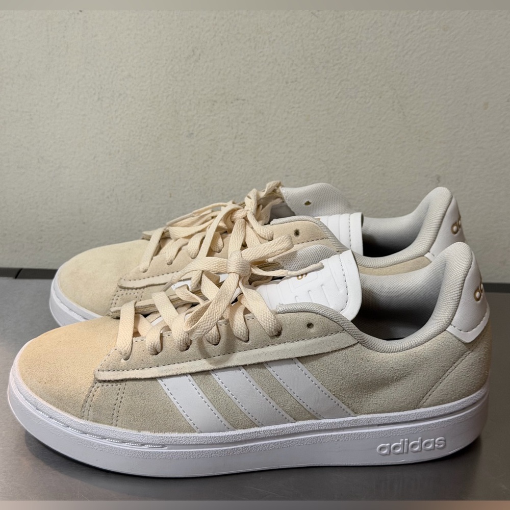 Adidas Grand Court Alp Cream and White Casual Sneakers, Women’s size 8 - Picture 3 of 7
